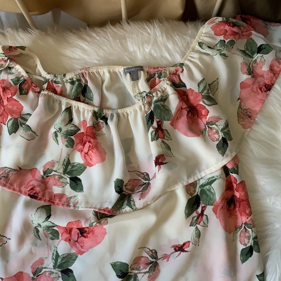 Rose print off the shoulder top - Picture 3 of 4